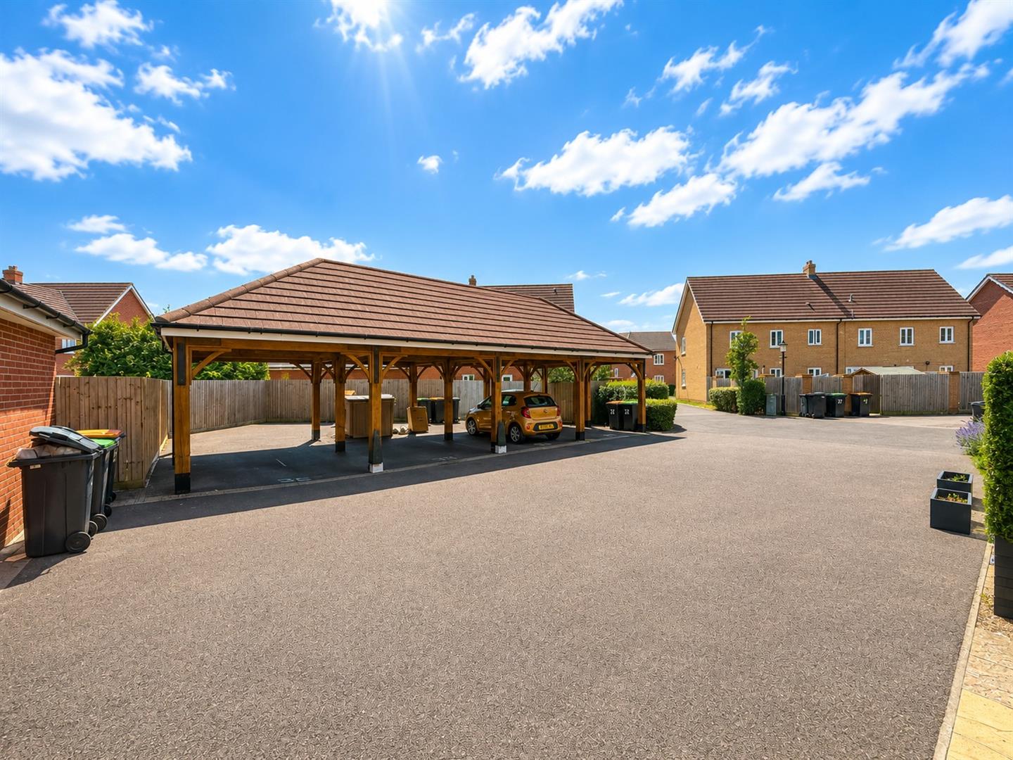 Hovingham Drive, Great Denham, Bedford